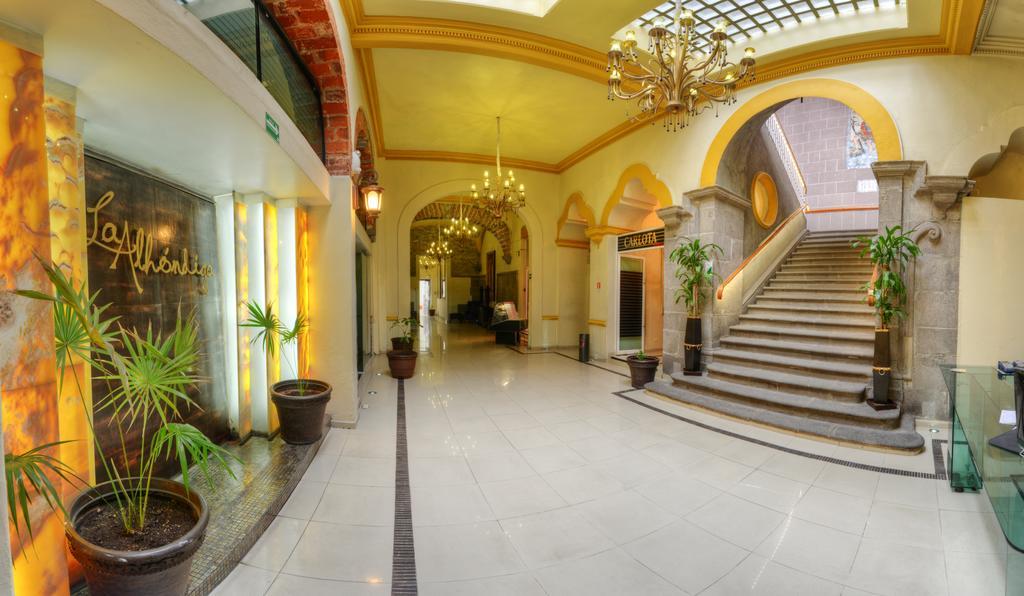 Hotel La Alhondiga Пуэбла Экстерьер фото